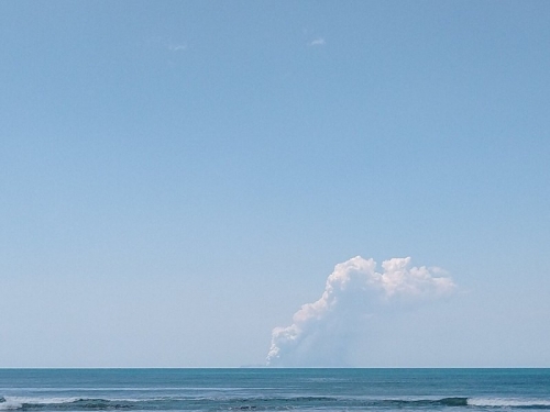 紐西蘭懷特島火山爆發釀20傷 數百遊客受困