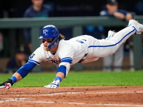 MLB》化身閃電俠！皇家游擊新星14.3秒光速場內轟締難得紀錄