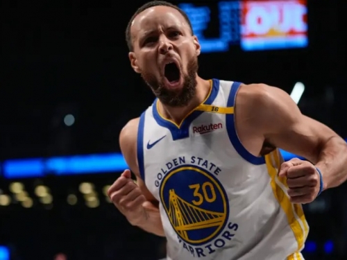 NBA》Curry不滿哨音爆砍40分！改寫4紀錄　球迷：他生氣就瘋狂進球