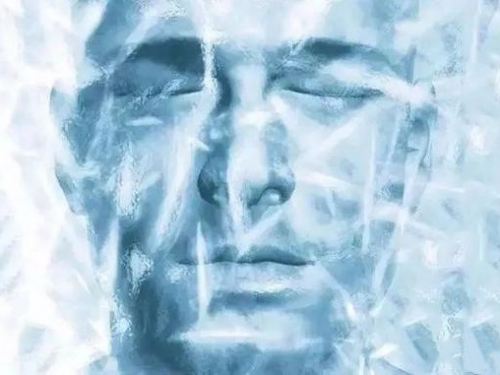 人體冷凍技術：數百人被冰封進-196℃液氮，網友：不如發射到太空