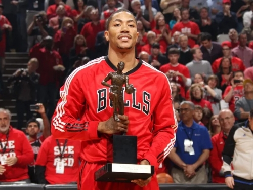 NBA》史上第5人！公牛宣布下季退休羅斯1號球衣