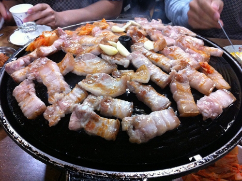 到韓國想喝一杯，你知道下酒菜要怎麼點嗎？燒酒啤酒的下酒菜，現在就讓你知！