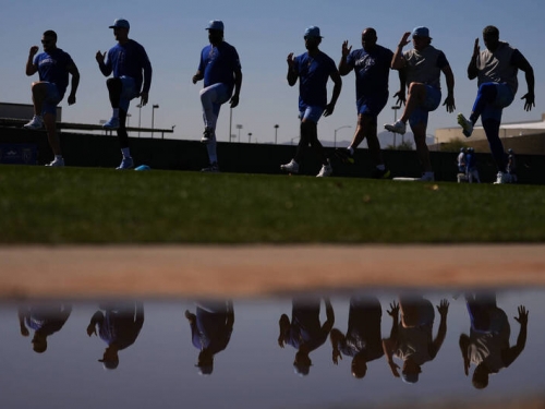 MLB》皇家春訓出奇招 邀前奧運短跑金牌名將傳授「密技」