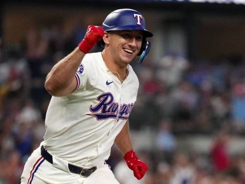 MLB》「助球隊突破困境真的很酷」遊騎兵大物敲生涯第2次再見安