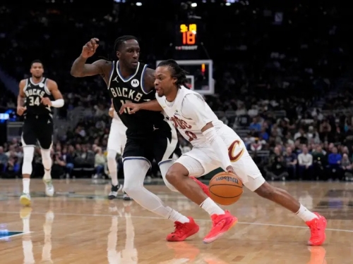 NBA》騎士112：100橫掃公鹿豪取14連勝！　字母哥轟30分仍難救主