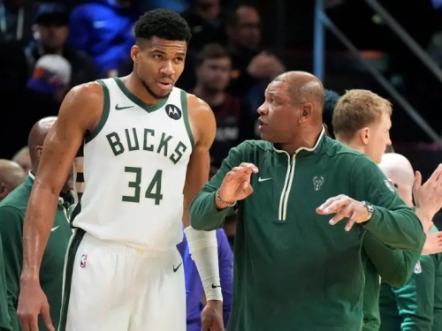 NBA》怒了？字母哥罕見質疑球隊：我們在打啥　美媒預告有大變革