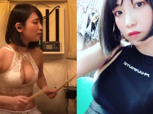 正妹鼓手「大崎由希」巨乳跟著打節拍　飽滿奶球溢出泳裝