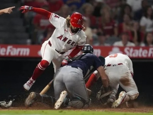 MLB》最悲劇短打！天使「強迫取分」自爆吞雙殺