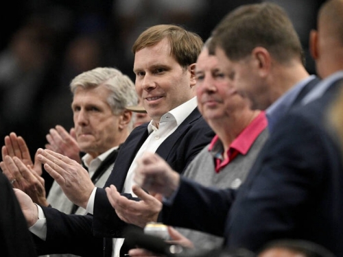 NBA》因東契奇交易案遭球迷狂噓 獨行俠老闆反應令人傻眼