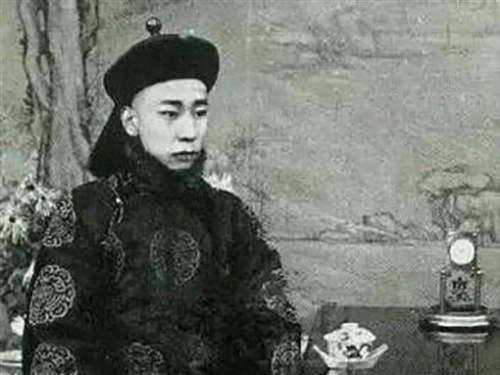 清朝皇帝竟有13個！他坐龍椅僅3天　就被慈禧拉下台