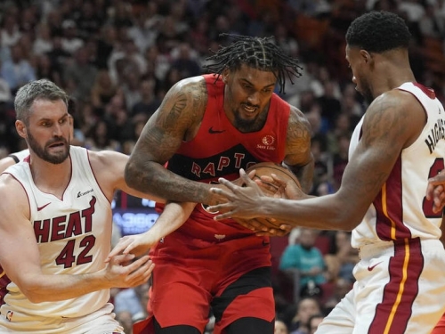 NBA》曾因血栓離開球場 湖人禁區小將獲準出賽