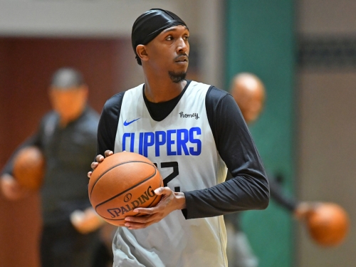 奔喪卻泡脫衣舞Bar？快艇板凳暴徒「魯長老」慘遭好友PO限動洩露行蹤！