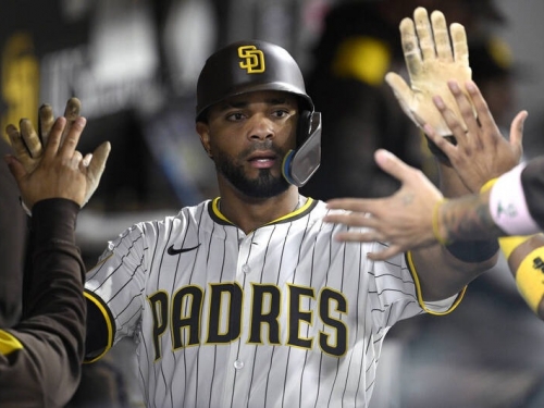 MLB》柏格茲陽春砲被改判沒收 球迷干擾還是外野手「助攻」引熱議