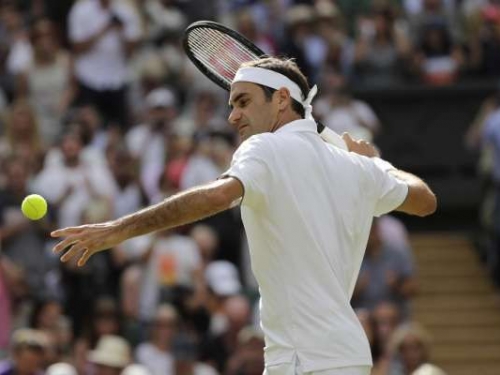 Wawrinka退賽 Federer四強對決Tsitsipas