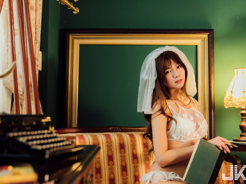性感女伶的誘惑！「佩兒Yumiko」風情萬種復古魅惑，娶回家果然沒讓人失望！