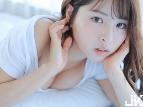 韓國清純型內衣模特兒，長這麼清純拍內衣好反差啊！