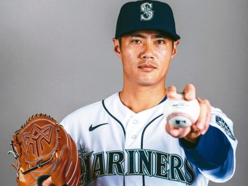MLB／陳偉殷「水手服」亮相 明有機會登板