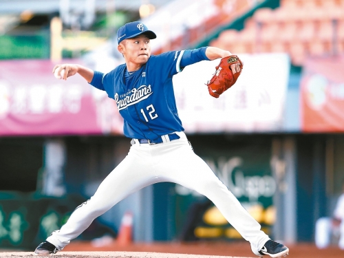 中職／6局無失分 江國豪生涯首勝到手