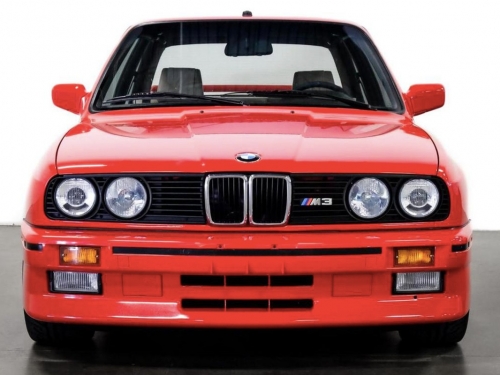 BMW E30 M3 值多少？這裡有輛近15萬美元結標，還是保羅沃克擁有過的！
