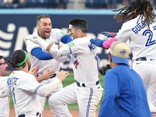 MLB》只差1個出局...菜鳥要命守備瑕疵 紅襪延長賽遭逆轉吞3連敗
