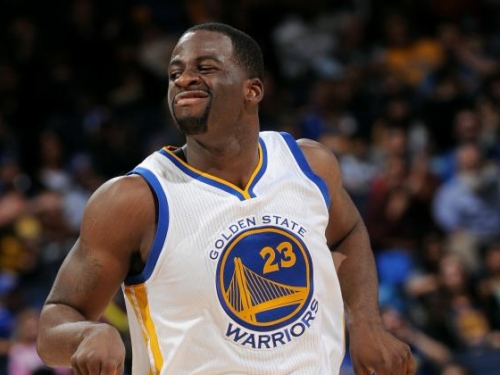 你們都不懂我！垃圾話嘴綠受訪時透露 小時候曾遭霸淩丟垃圾桶