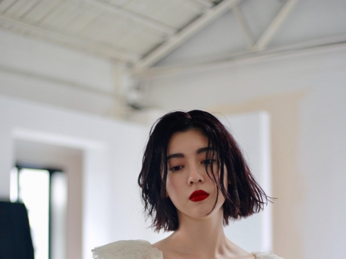 周董新歌MV女主「三吉彩花」甜美時尚性感兼具！和服下深藏不露的好曲線～