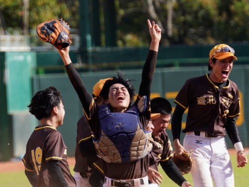 大專棒聯一般組》台北科大14：7扳倒中央大學 勇奪隊史第1冠