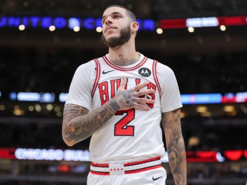 NBA》「球哥」Lonzo Ball復活？球隊高層：一定會有球隊簽下他