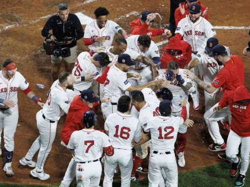 MLB》歐尼爾再見三分砲飛越綠色怪物 紅襪延長賽退金鶯
