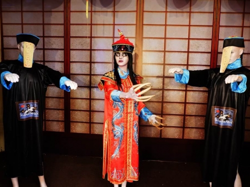 殭屍為何總穿清朝官服？背後原因意想不到