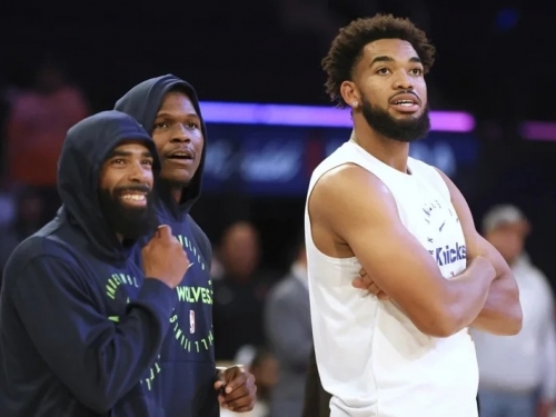 NBA》唐斯對灰狼是真愛！竟在怪奇比莉演唱會看熱身賽