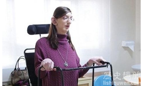 世界上最高的女青少年:破吉尼斯紀錄