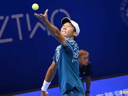 網球》橫掃前Top50好手 曾俊欣那不勒斯開胡闖16強