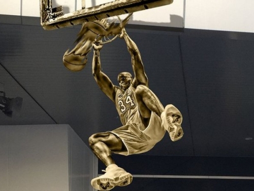 遍佈全球的26座NBA銅像！你知道是哪些人嗎？