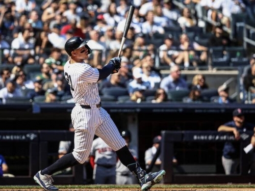 MLB》紅襪教頭默認對「法官」報復性投球！賈吉今開轟後拎球棒上一壘