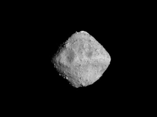 新研究認為龍宮曾經被太陽近距離「烤過」