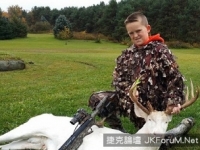 美國11歲童獵殺白化鹿 10萬頭才有1只