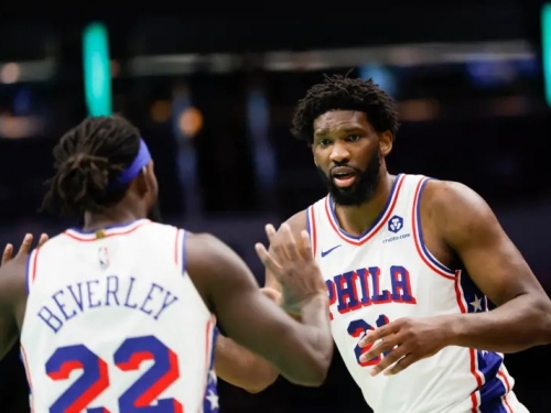 NBA》Beverley曾告誡別遲到　Embiid不滿回應：你知道我住多遠嗎？