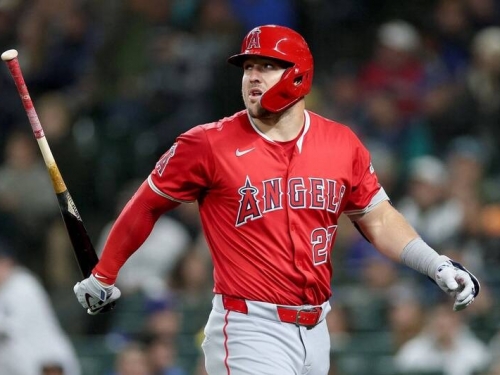 MLB》昨跑壘左膝不適提前退場 天使「神鱒」今進10天傷兵名單