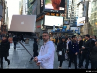 終極霸氣！MacBook 終於也有自己的自拍神棍