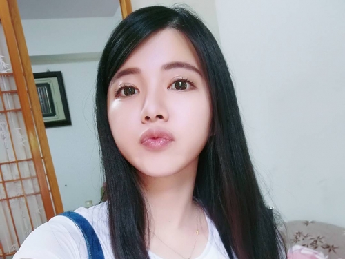 網路瘋傳連假返鄉列車上驚見「巨乳正妹」！傳送門裡滿滿乳量好猖狂！