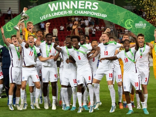 英格蘭青訓收成期　五年內兩奪U19歐國盃　維拉中場卓古美卡搶鏡