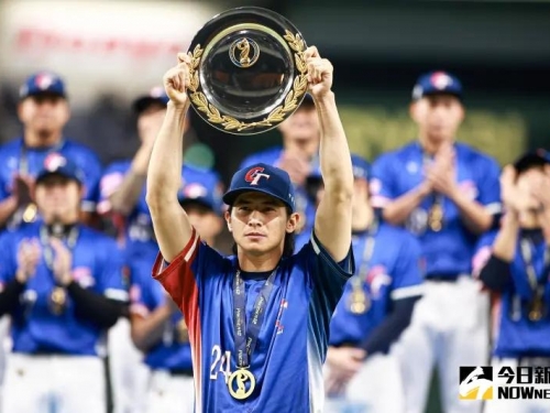 12強》陳傑憲扮稱職「台灣隊長」！WBSC會長讚：歷史上留下印記