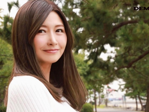 有個4歲兒子還是要下海！8頭身G奶人妻「三浦歩美」為報復老公脫了！