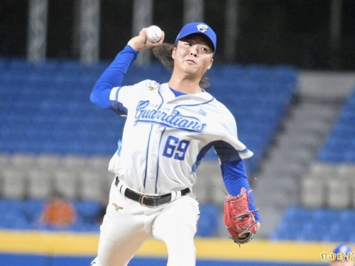 中職》鈴木駿輔昨對強敵獅隊奪勝 卻錯過和好友林培緯一軍對決