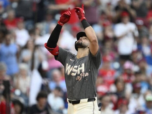 MLB》打出生涯最低迷賽季遭買斷！208轟重砲簽10年來首張小聯盟約