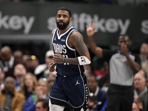 NBA》「歐神仙」太猛！厄文飆42分力壓柯瑞 獨行俠擊退勇士