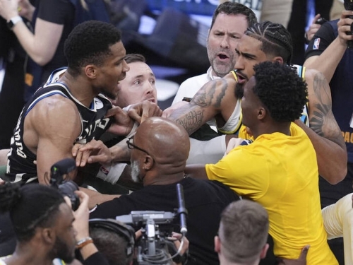 NBA季後賽》公鹿連3年首輪淘汰 字母哥賽後差點和溜馬上演「大場面」