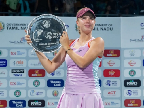 網球 | WTA本季最年輕 17歲捷克長腿美少女清奈封后