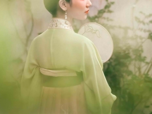 弄巧成拙！大臣命宮女穿「窮褲」 竟害皇帝絕後
